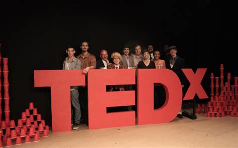 TEDx Talk: Uma Jornada Inspiradora através da Cultura Vietnamita e dos Desafios da Identidade